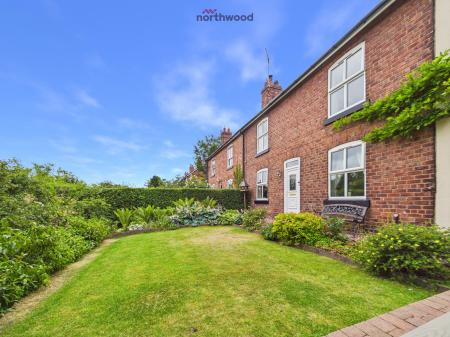 4 bedroom Semi-detached house for sale in Coed Y Felin Road, Brymbo, Wrexham, LL11