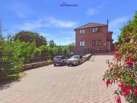 Mostyn Road, Wrexham, LL11