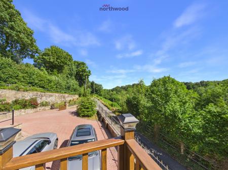 4 bedroom Detached house for sale in Mostyn Road, Wrexham, LL11