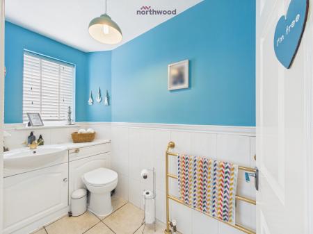 4 bedroom Detached house for sale in Mostyn Road, Wrexham, LL11