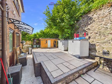 4 bedroom Detached house for sale in Mostyn Road, Wrexham, LL11