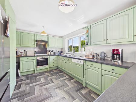 4 bedroom Detached house for sale in Mostyn Road, Wrexham, LL11
