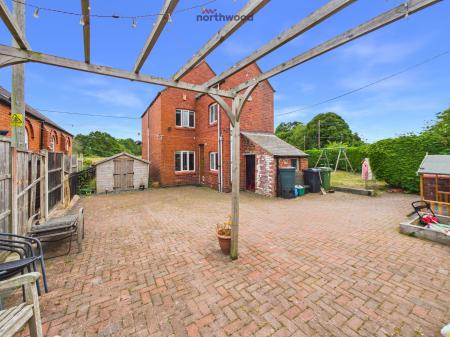 2 bedroom Detached house for sale in Bethania Road, Wrexham, Wrexham, LL14