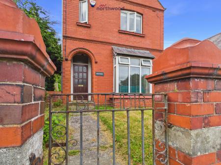 2 bedroom Detached house for sale in Bethania Road, Wrexham, Wrexham, LL14