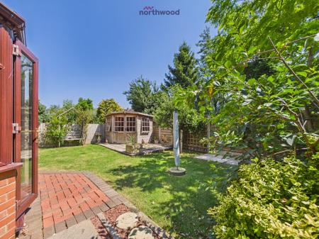 3 bedroom Detached house for sale in Meadowcroft, Wrexham, LL13