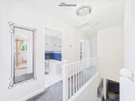 3 bedroom Detached house for sale in Meadowcroft, Wrexham, LL13