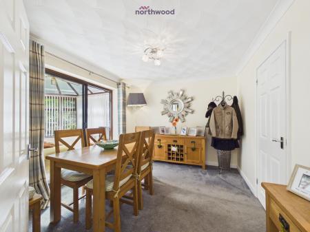 3 bedroom Detached house for sale in Meadowcroft, Wrexham, LL13