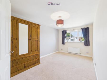 3 bedroom Detached house for sale in Meadowcroft, Wrexham, LL13