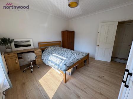 2 bedroom Terraced House to let in Vernon Street, Wrexham, Wrexham, LL11
