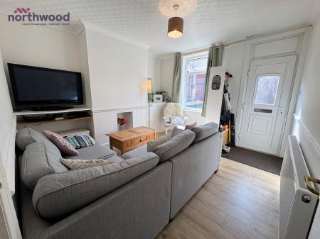 2 bedroom Terraced House to let in Vernon Street, Wrexham, Wrexham, LL11