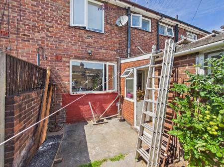 2 bedroom Terraced House for sale in Tan Y Dre, Wrexham, LL13