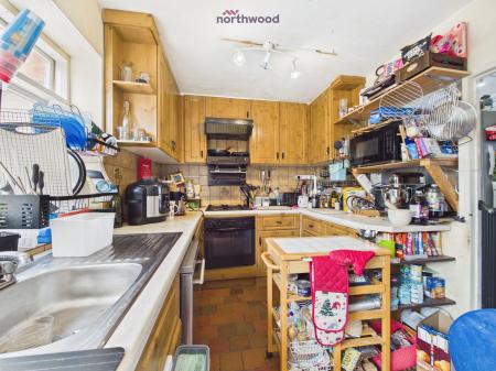 3 bedroom Semi-detached house for sale in Huntroyde Avenue, Wrexham, LL13