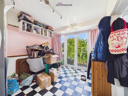 3 bedroom Semi-detached house for sale in Huntroyde Avenue, Wrexham, LL13