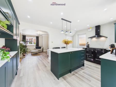 3 bedroom Detached house for sale in Foxwood Drive, Wrexham, LL14