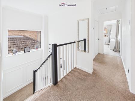 4 bedroom Detached house for sale in Berwyn Drive, Wrexham, LL13