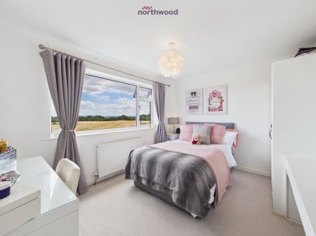 4 bedroom Detached house for sale in Berwyn Drive, Wrexham, LL13