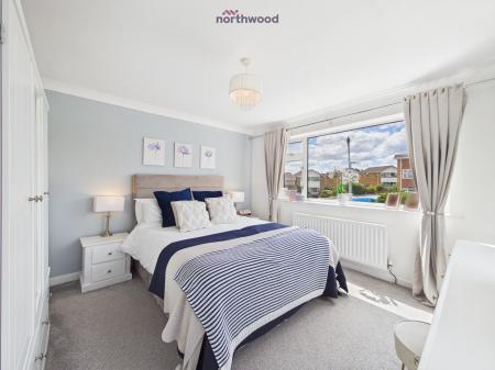 4 bedroom Detached house for sale in Berwyn Drive, Wrexham, LL13