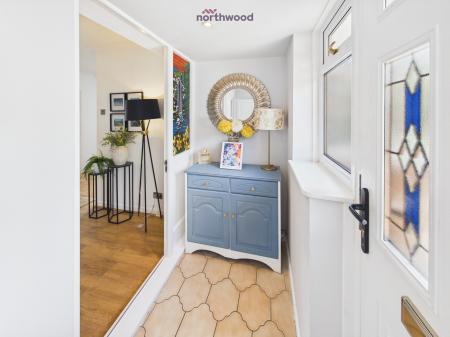 4 bedroom Detached house for sale in Berwyn Drive, Wrexham, LL13