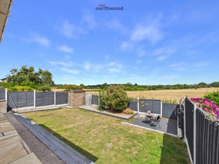 4 bedroom Detached house for sale in Berwyn Drive, Wrexham, LL13
