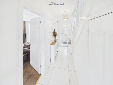 3 bedroom Detached house for sale in Summerfields, Wrexham, LL14