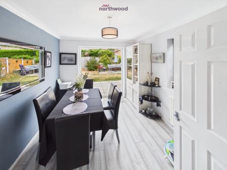 3 bedroom Detached house for sale in Summerfields, Wrexham, LL14