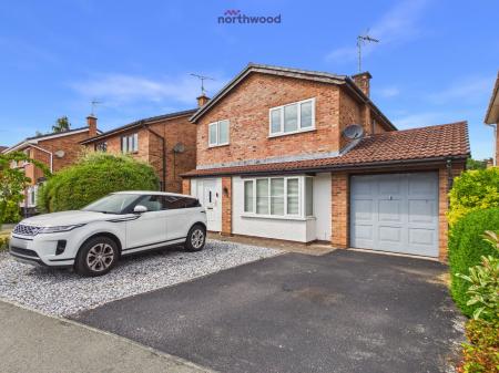3 bedroom Detached house for sale in Summerfields, Wrexham, LL14
