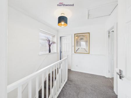 3 bedroom Detached house for sale in Summerfields, Wrexham, LL14