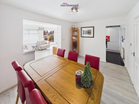 4 bedroom Detached house for sale in Alyn Road, Wrexham, LL11