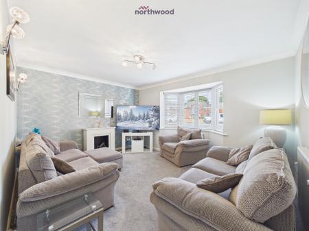 4 bedroom Detached house for sale in Alyn Road, Wrexham, LL11
