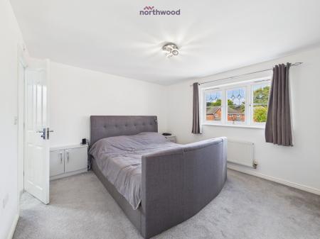 4 bedroom Detached house for sale in Alyn Road, Wrexham, LL11