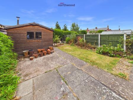 3 bedroom Terraced House for sale in Glan Garth, Wrexham, LL12