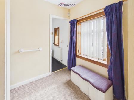 3 bedroom Terraced House for sale in Glan Garth, Wrexham, LL12