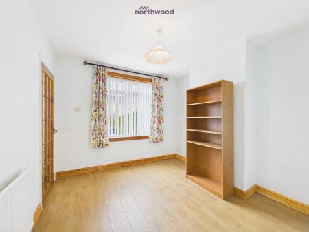 3 bedroom Terraced House for sale in Glan Garth, Wrexham, LL12