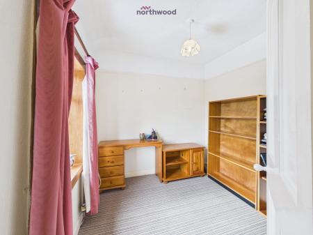 3 bedroom Terraced House for sale in Glan Garth, Wrexham, LL12
