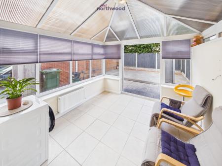 3 bedroom Semi-detached house for sale in Oakhurst, Wrexham, LL13