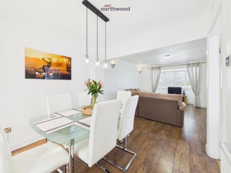 3 bedroom Semi-detached house for sale in Oakhurst, Wrexham, LL13