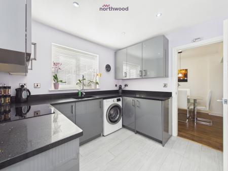 3 bedroom Semi-detached house for sale in Oakhurst, Wrexham, LL13