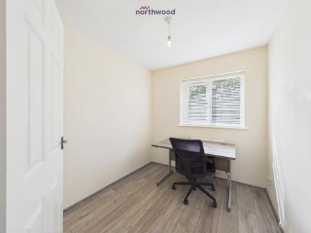 3 bedroom Semi-detached house for sale in Oakhurst, Wrexham, LL13