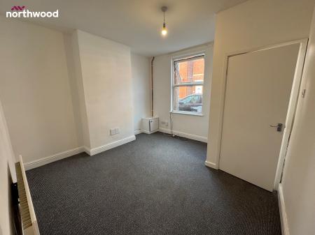 2 bedroom Terraced House to let in Gibson Street, Wrexham, LL13