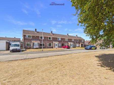 3 bedroom End of terrace house for sale in Tapley Avenue, Wrexham, LL12