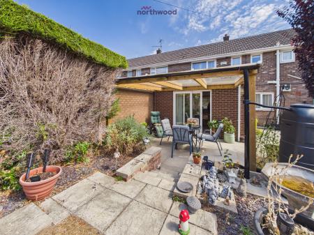 3 bedroom End of terrace house for sale in Tapley Avenue, Wrexham, LL12