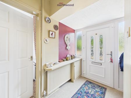 3 bedroom End of terrace house for sale in Tapley Avenue, Wrexham, LL12