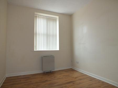 2 bedroom Flat to let in Chester Street, Wrexham, LL13