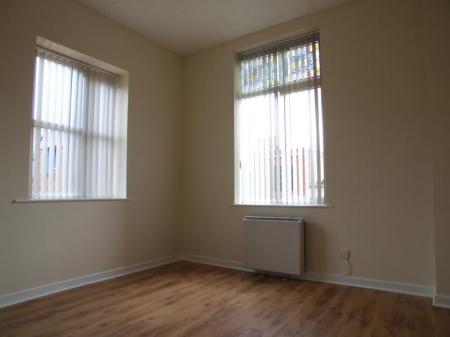 2 bedroom Flat to let in Chester Street, Wrexham, LL13