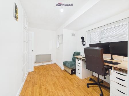 3 bedroom Semi-detached house for sale in Allington Drive, Wrexham, LL13