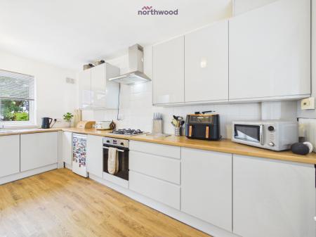 3 bedroom Semi-detached house for sale in Allington Drive, Wrexham, LL13