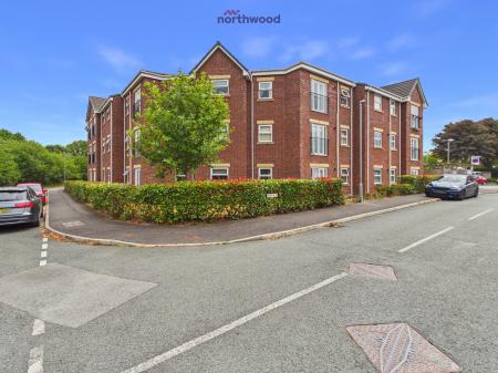 1 bedroom Flat to let in Hirwaun, Wrexham, LL11