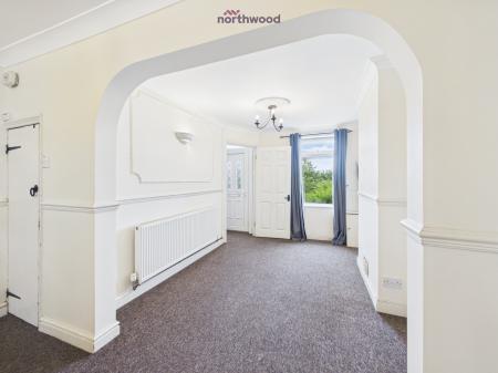 2 bedroom Terraced House for sale in Little Mountain, Wrexham, LL11