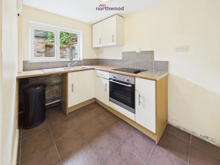 2 bedroom Terraced House for sale in Little Mountain, Wrexham, LL11