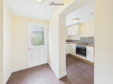 2 bedroom Terraced House for sale in Little Mountain, Wrexham, LL11